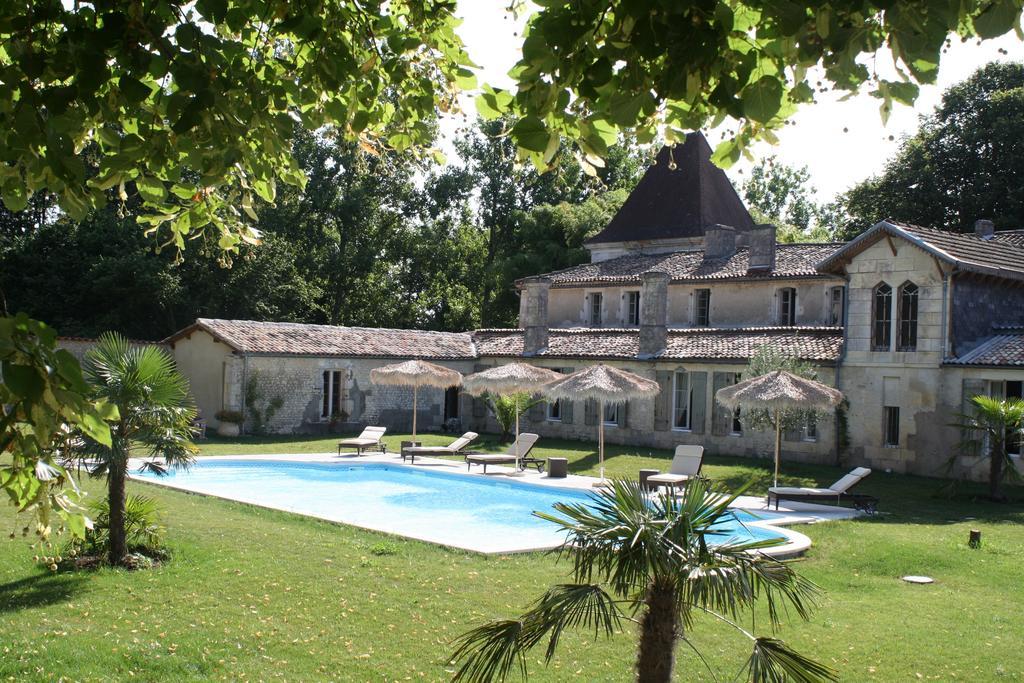 Chateau De Puyrigaud Bed & Breakfast Leoville Ngoại thất bức ảnh