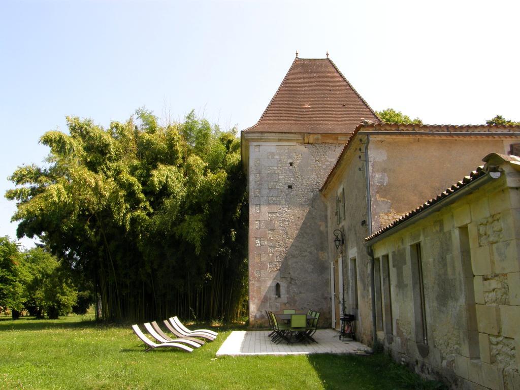 Chateau De Puyrigaud Bed & Breakfast Leoville Ngoại thất bức ảnh